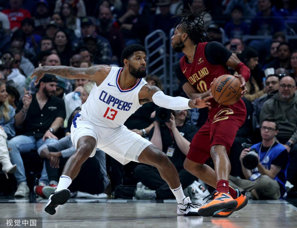 与传统足球 与传统足球