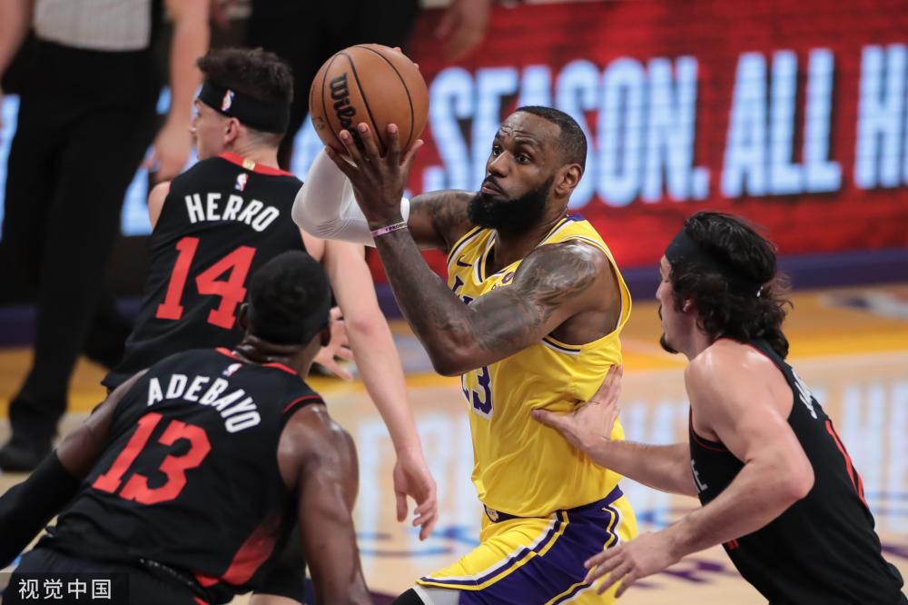 展现出极高 展现出极高