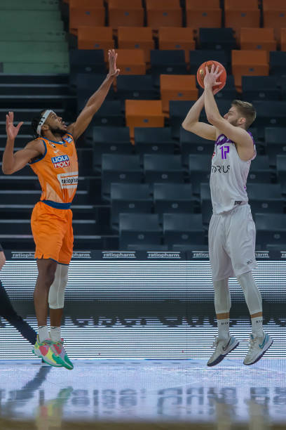 中场球员的 中场球员的