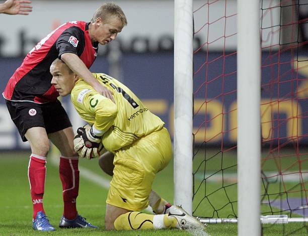 效的中场屏 效的中场屏